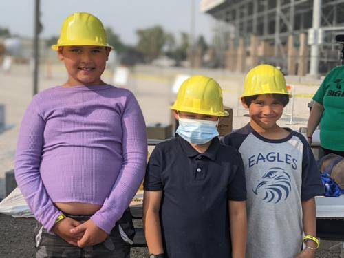 PXL 20210827 225510993.PORTRAIT