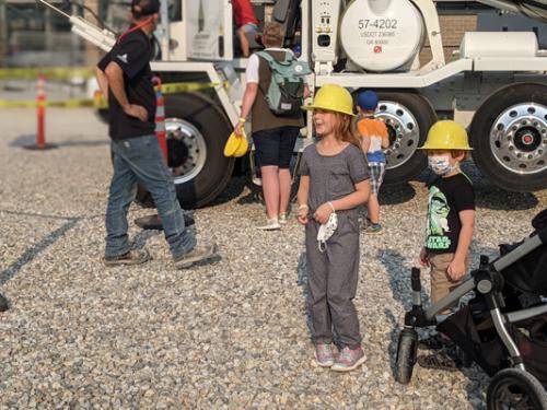 PXL 20210827 235222164.PORTRAIT