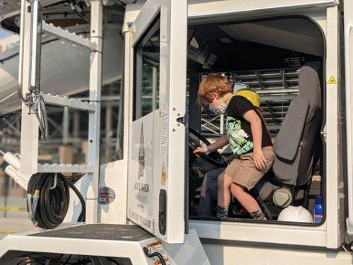 PXL 20210827 235305602.PORTRAIT