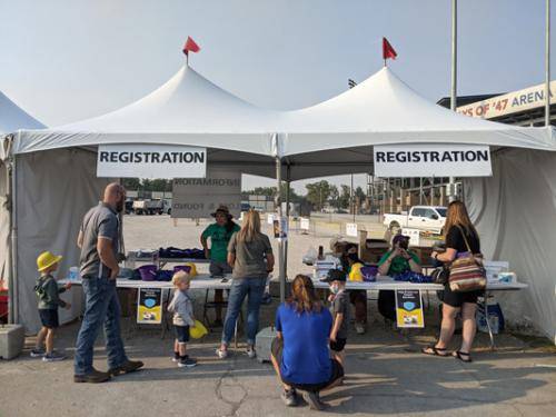 PXL 20210827 235606321.MP 