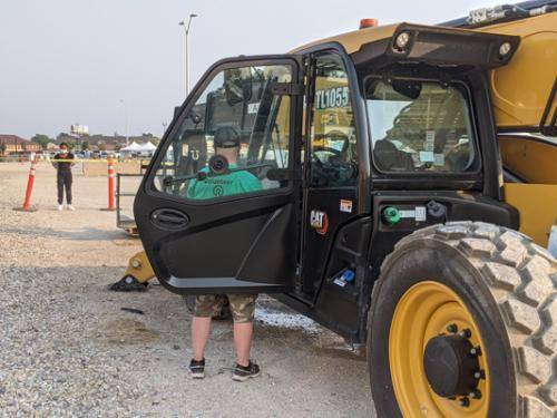 PXL 20210828 002503121.MP 