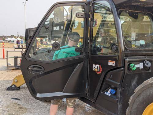 PXL 20210828 002510131.MP 