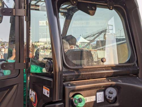 PXL 20210828 002526743