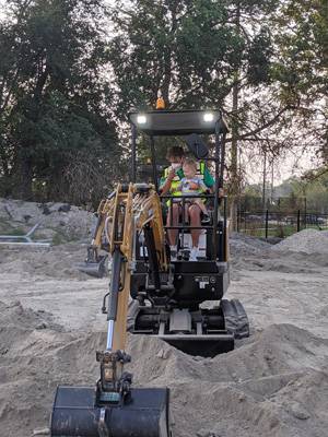 PXL 20210828 003324809