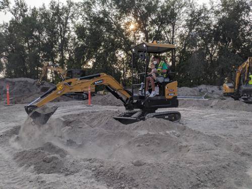 PXL 20210828 003904228.MP 