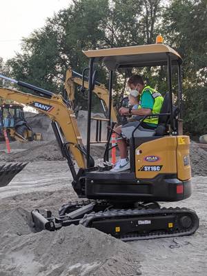 PXL 20210828 003922502.PORTRAIT