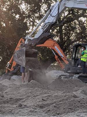 PXL 20210828 004332717.PORTRAIT