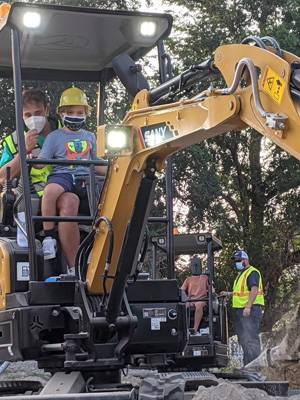 PXL 20210828 004429996