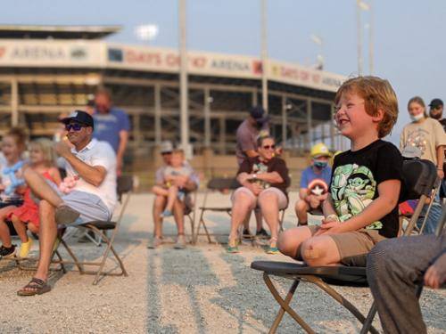 PXL 20210828 005657853.PORTRAIT